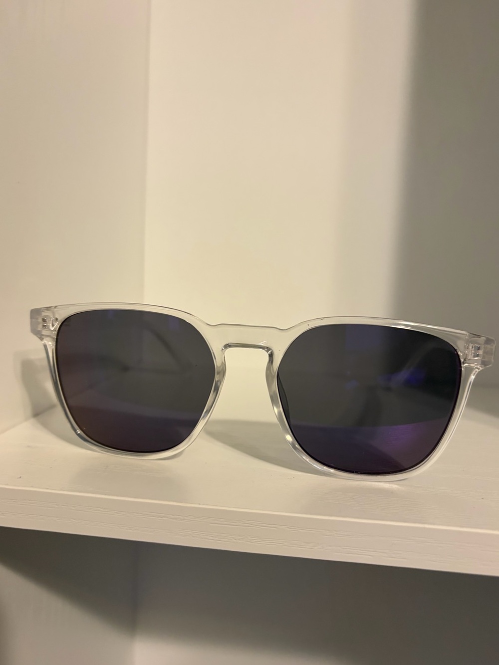 NWT KENNETH COLE Clear Frame Sunglasses with Dark Blue Tint Lenses